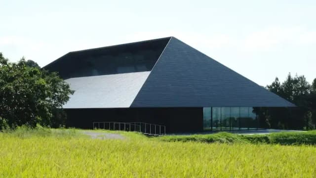 株式会社白岩