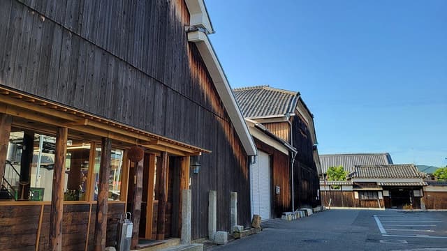 合名会社岡田本家